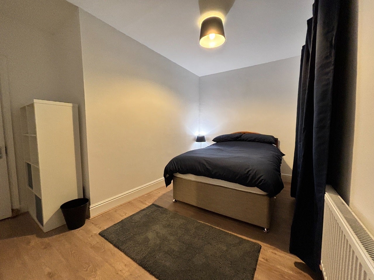 Room Milnthorpe Street in Salford