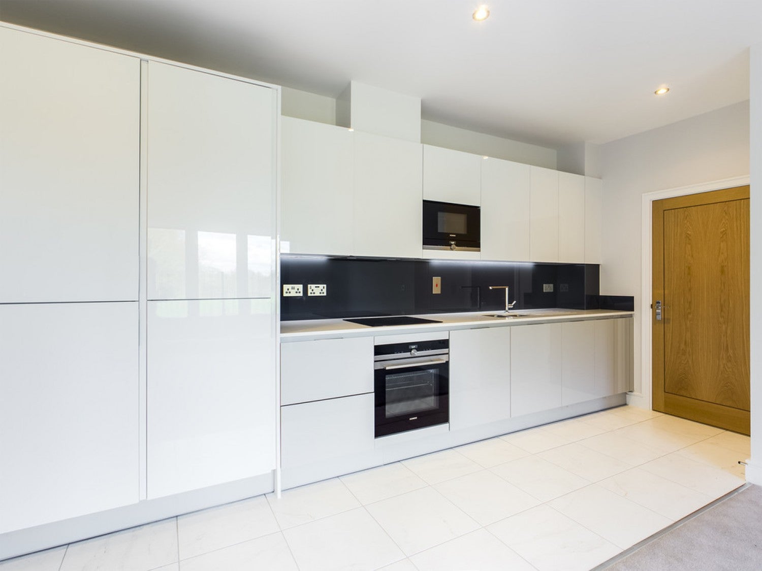 Flat Almond Avenue in Royal Leamington Spa