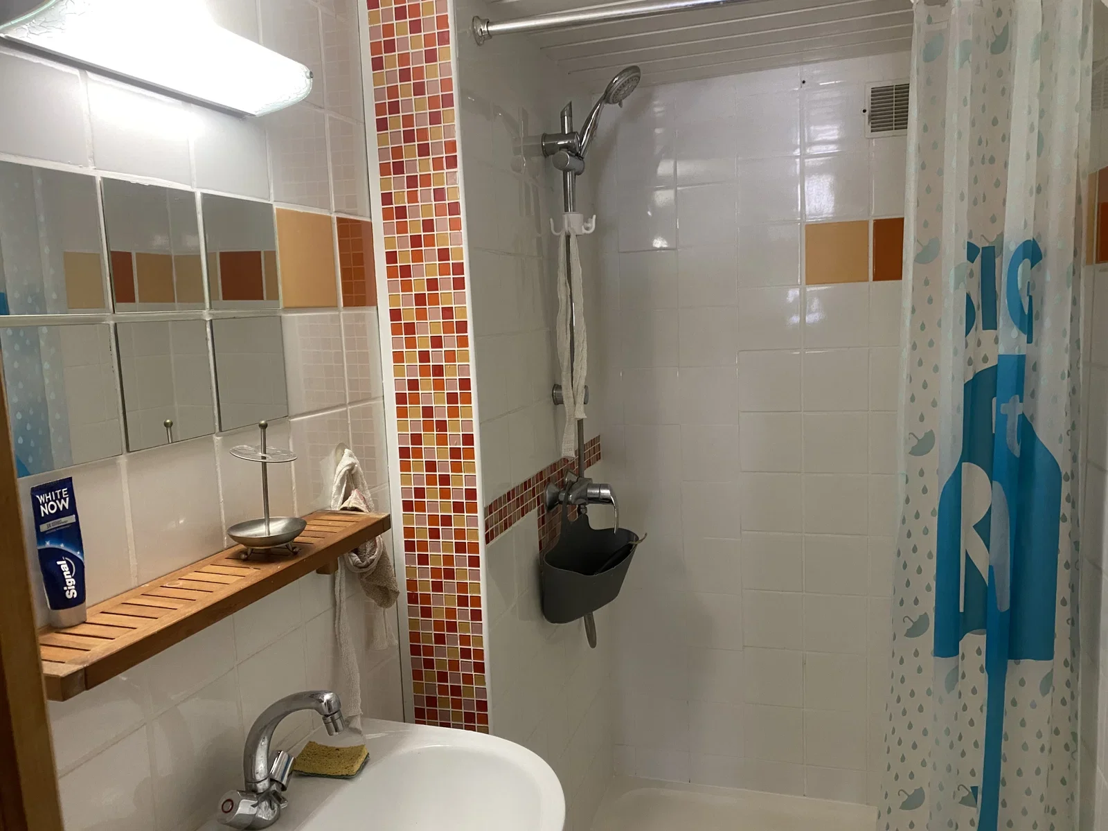 Chambre Rue de la Glacière à Neuilly-Crimolois