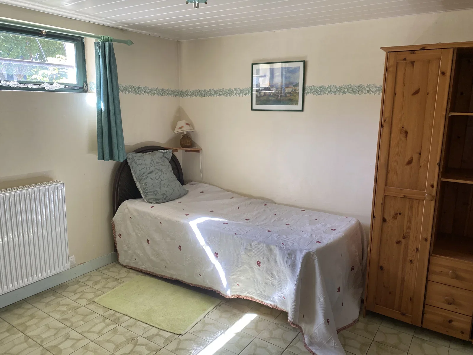 Chambre Rue de la Glacière à Neuilly-Crimolois