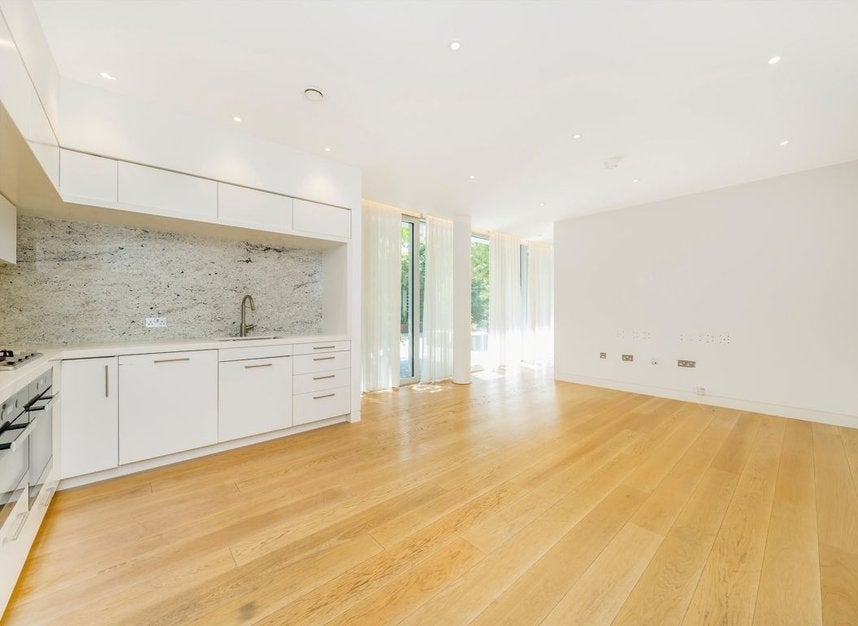 Flat Barnsbury Square in Greater London