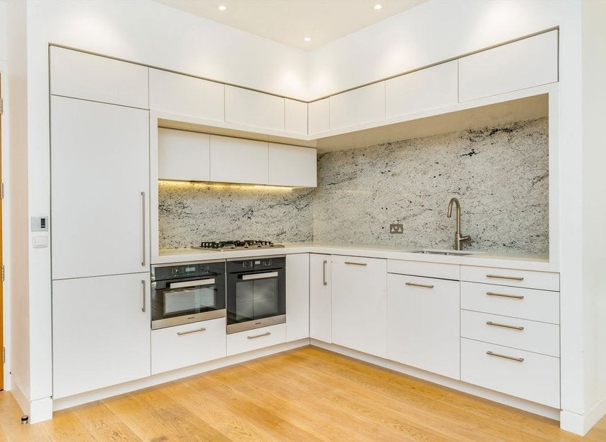 Flat Barnsbury Square in Greater London