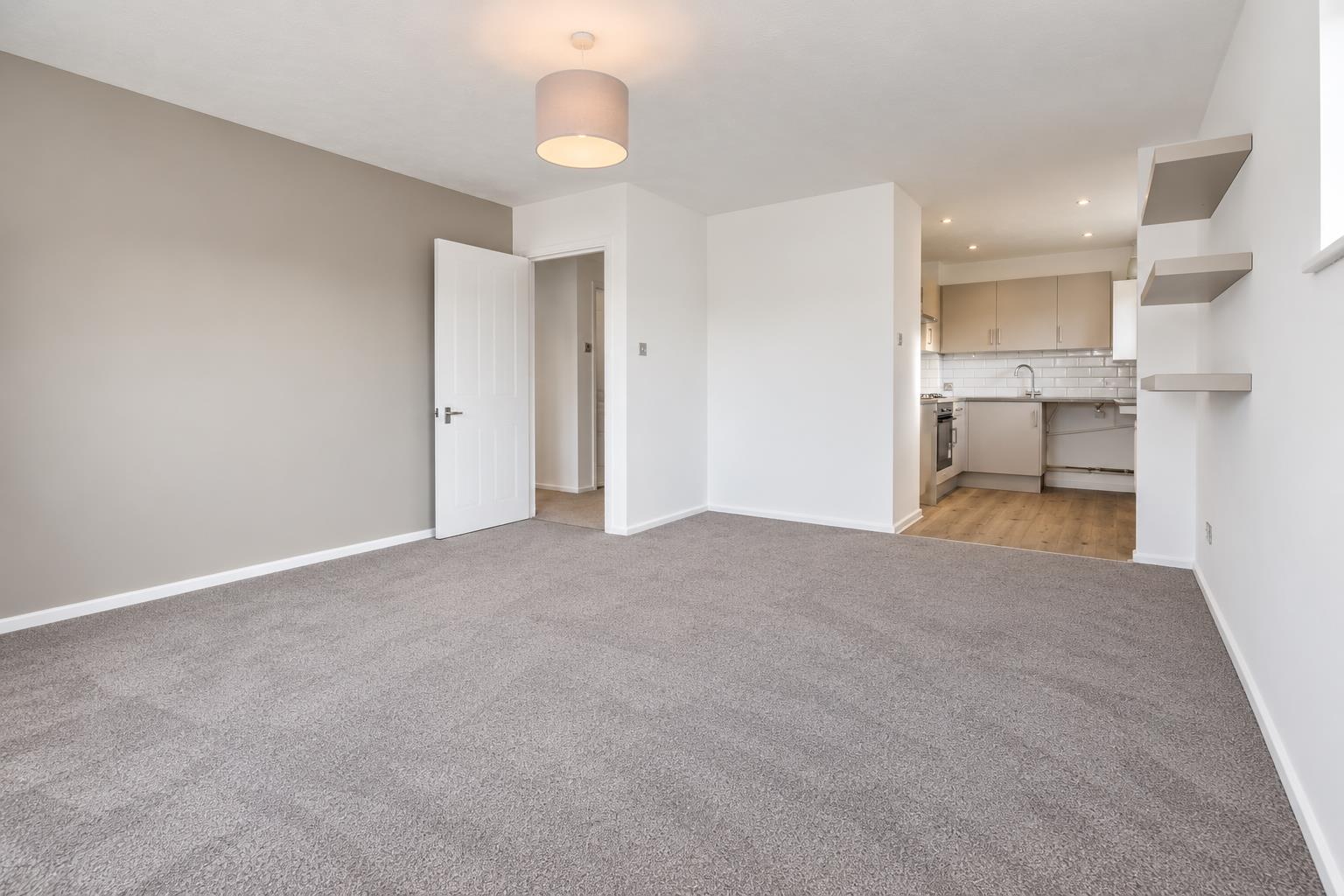 Flat Meath Green Lane in Reigate and Banstead