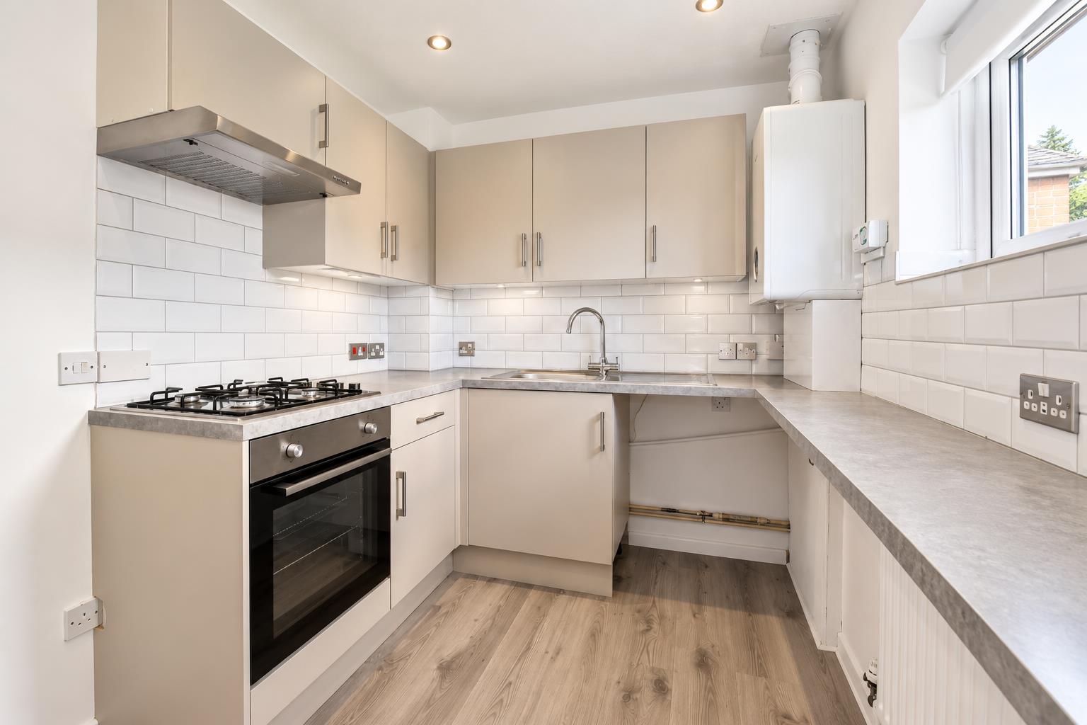Flat Meath Green Lane in Reigate and Banstead