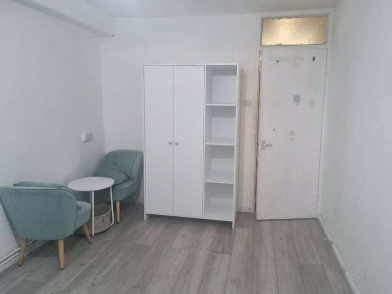 Room King Street in Greater London