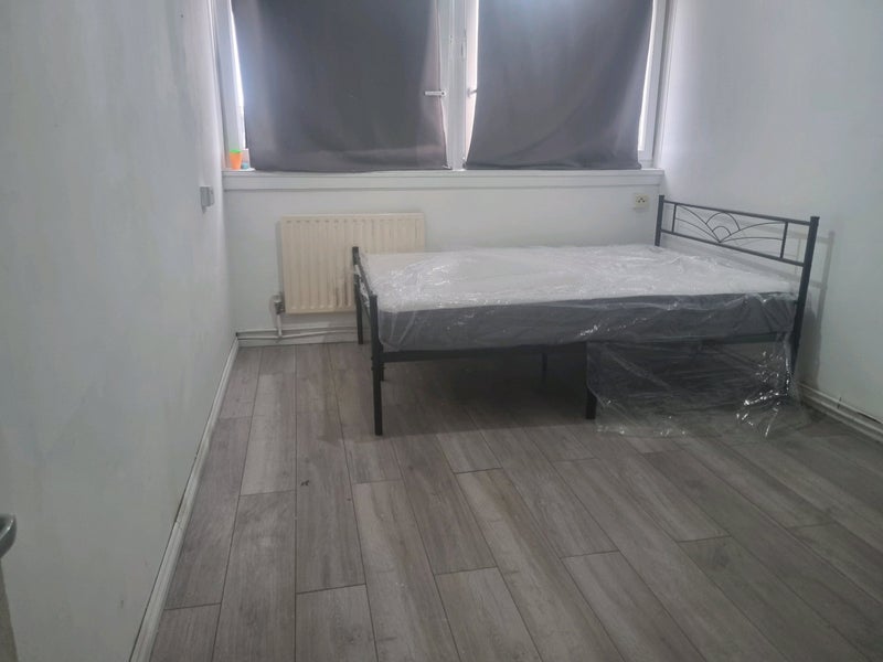 Room King Street in Greater London