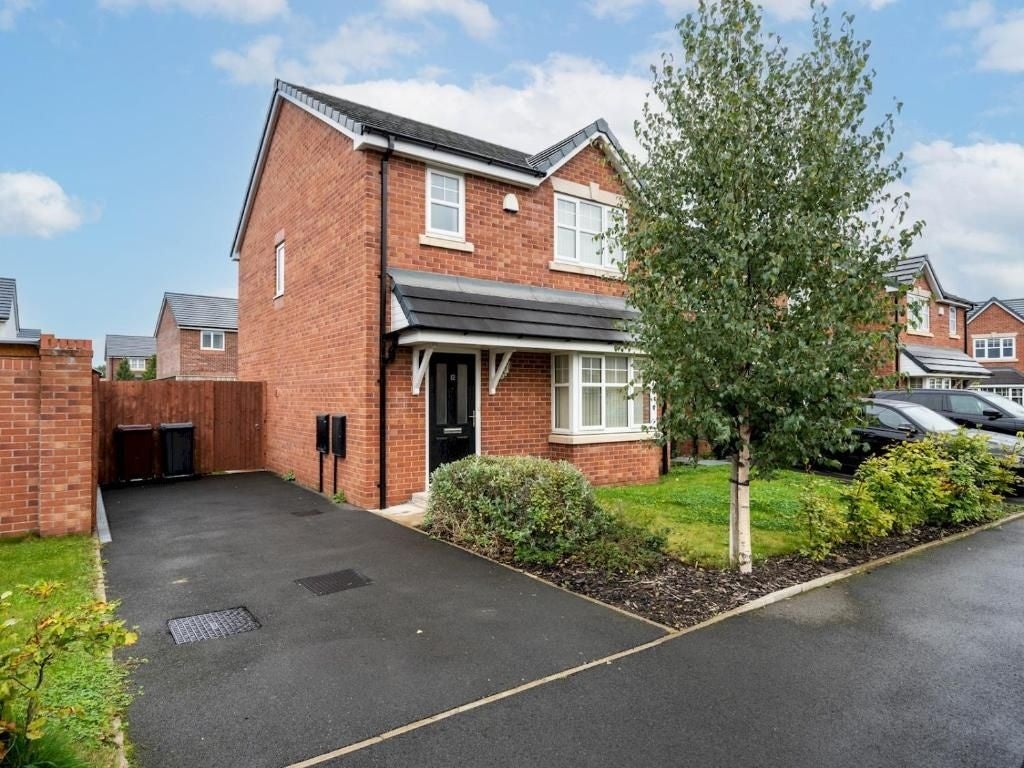 House Highbarn Road in Kirkby