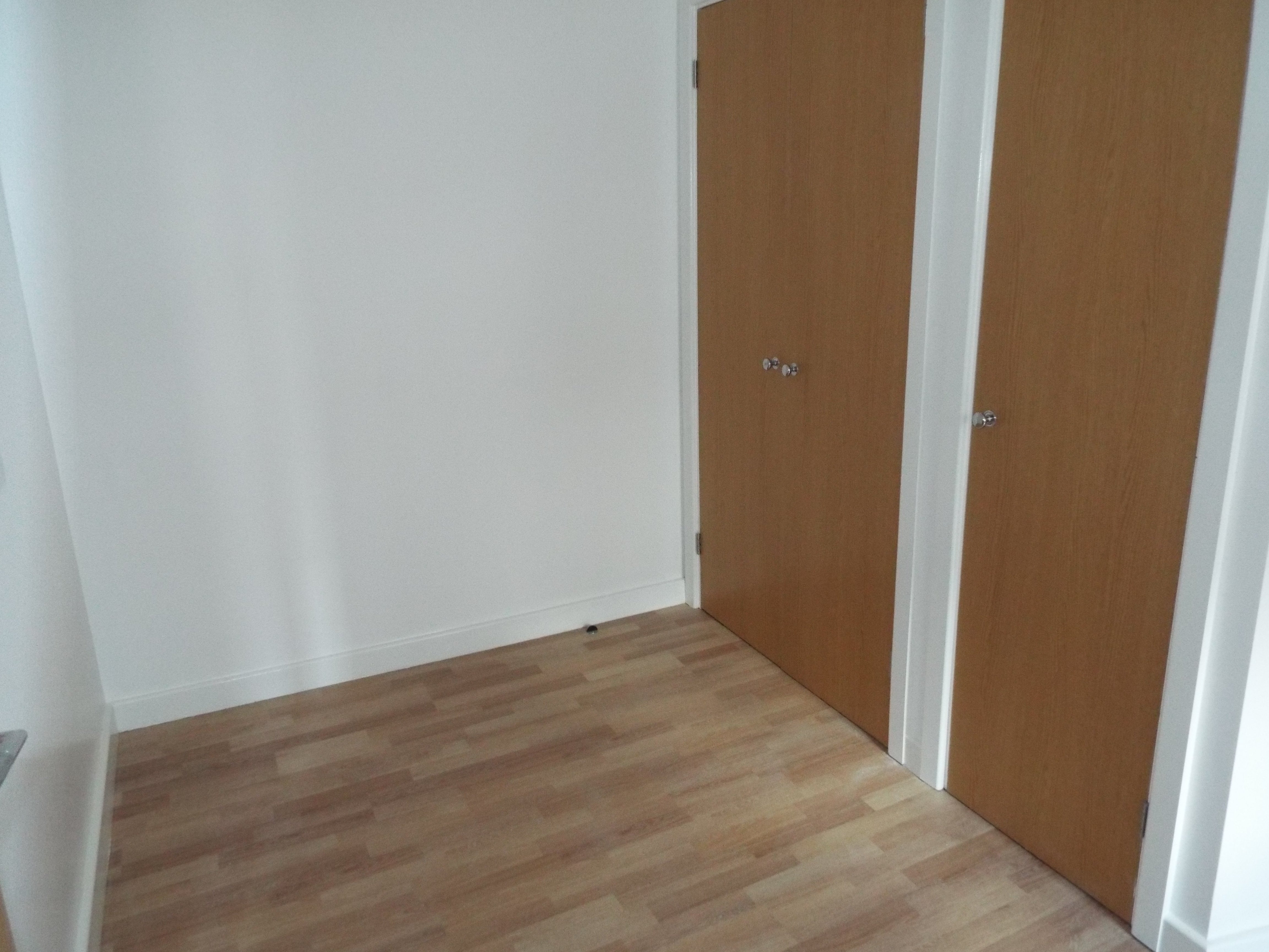 Flat Markfield Court in Leicester