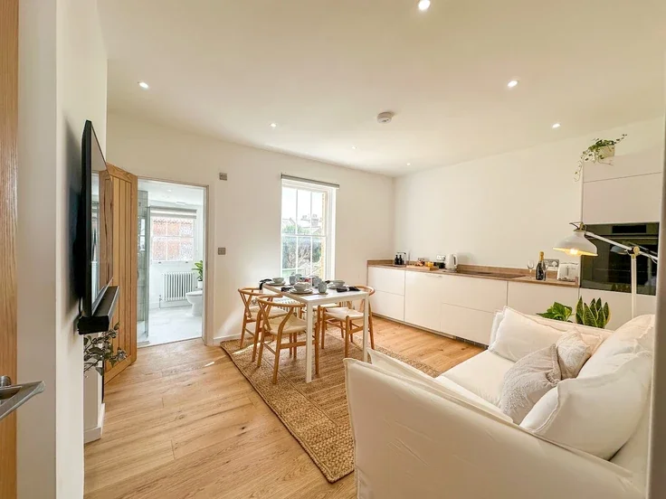 Flat St. Pauls Terrace in Canterbury