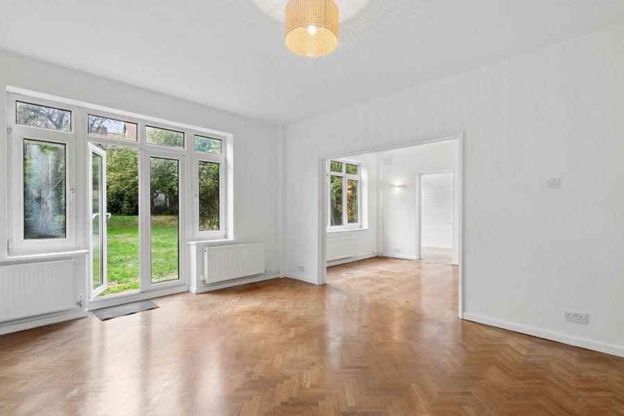 House Chartfield Avenue in Greater London