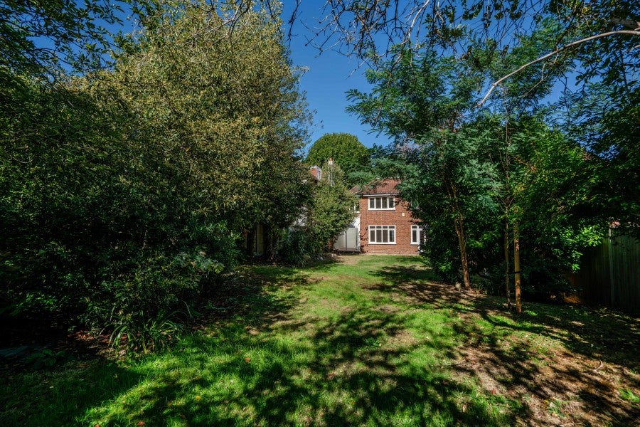 House Chartfield Avenue in Greater London