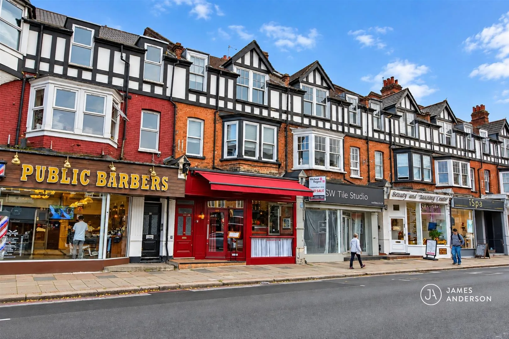 Flat Upper Richmond Road West in Greater London