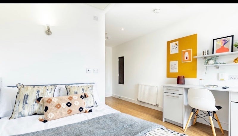 Room Holden Street in Nottingham