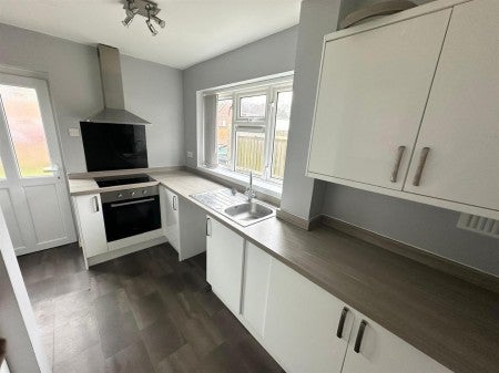 House Blackwater Close in Dudley