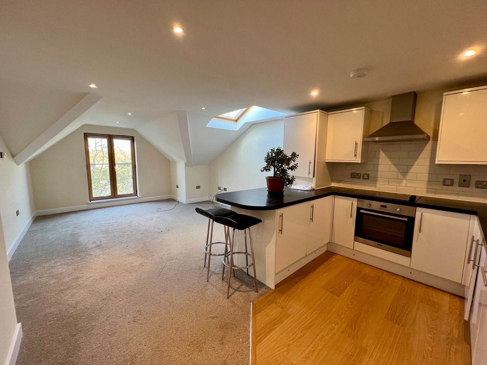 Flat Wycliffe Drive in Leeds