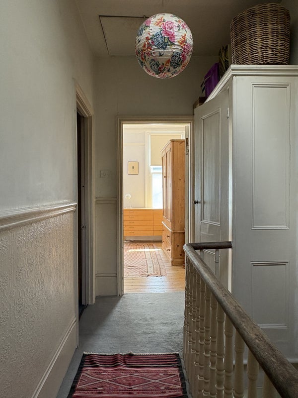 Room Purves Road in Greater London