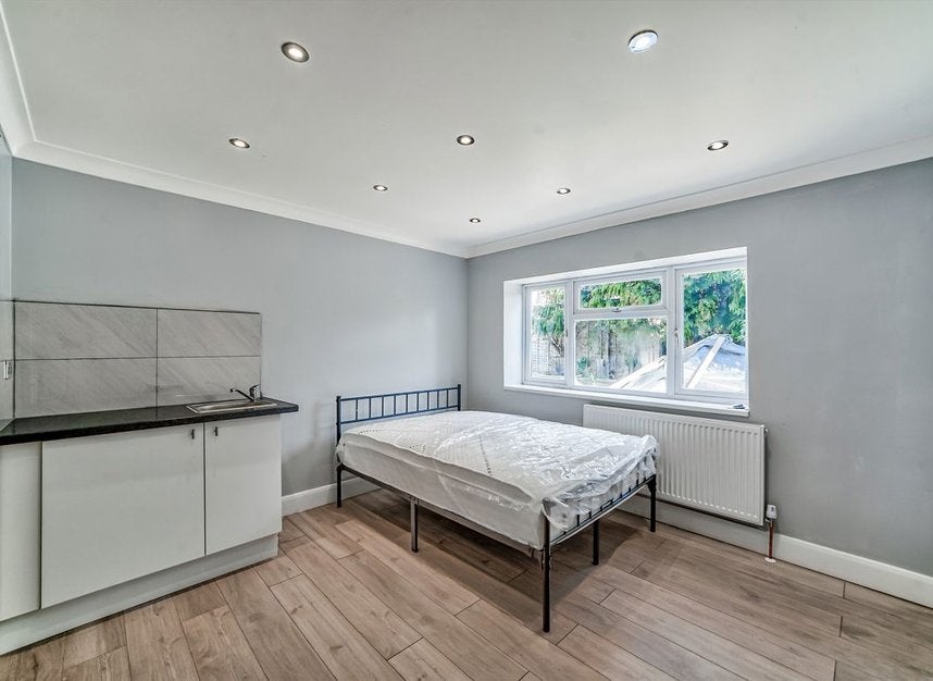 House Rushdene Close in Greater London