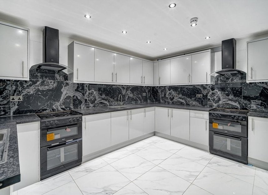 House Rushdene Close in Greater London