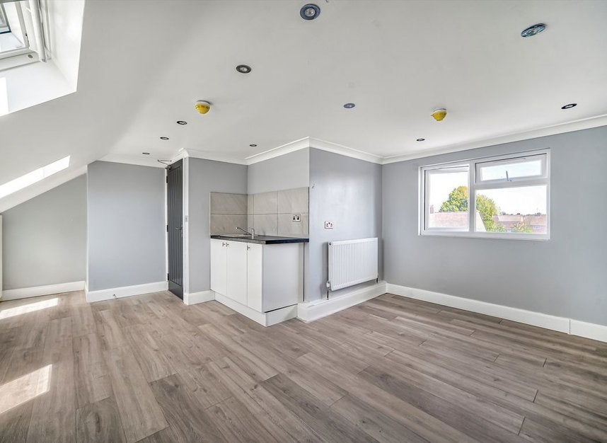 House Rushdene Close in Greater London