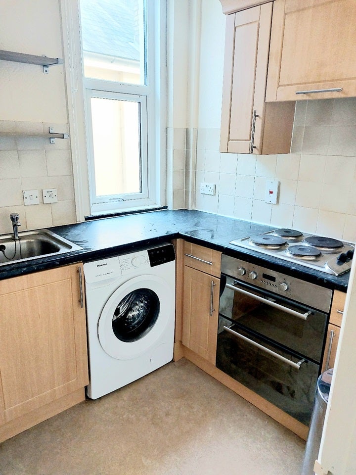 Flat Upper Grosvenor Road in Tunbridge Wells