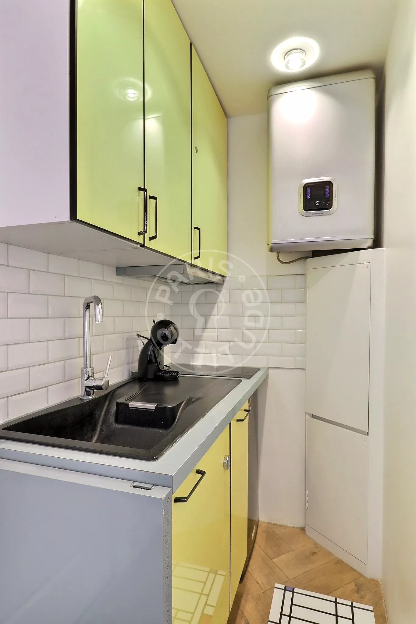 Appartement Rue des Petits Carreaux à Paris