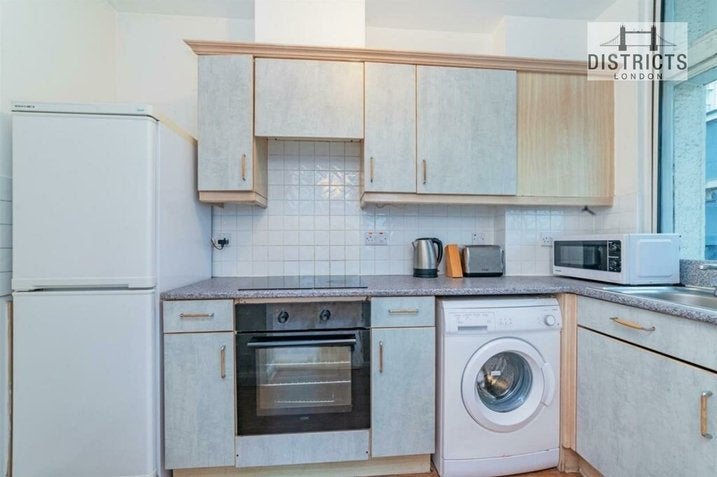 Flat Newington Causeway in Greater London