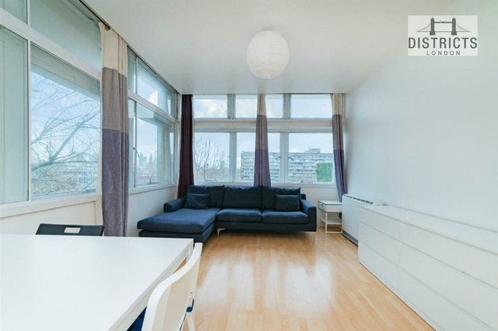 Flat Newington Causeway in Greater London