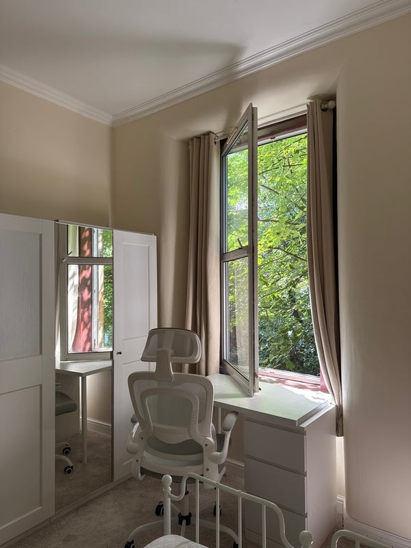 Room Oban Drive in Glasgow