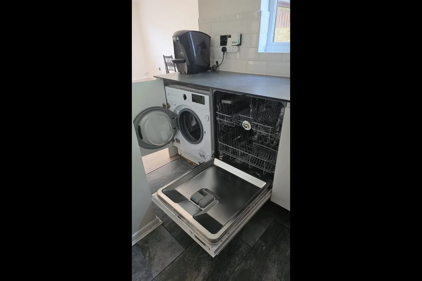 Flat Sawyer Close in Greater London