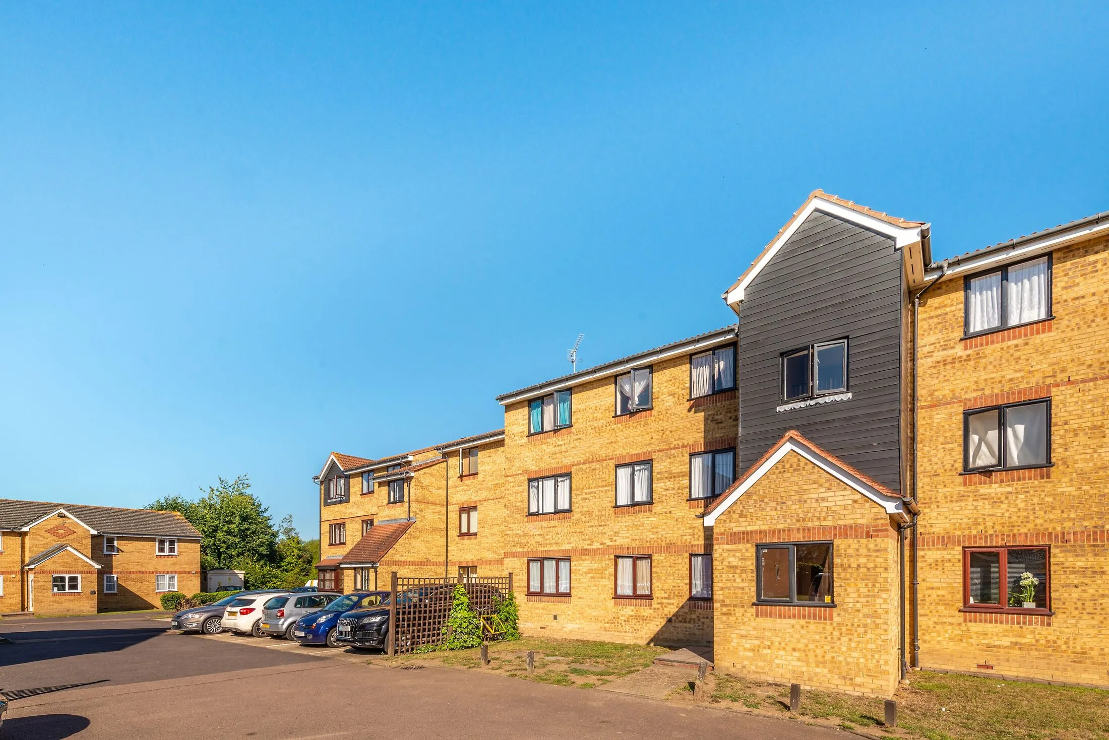 Flat Redford Close in Greater London