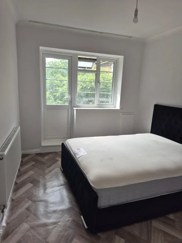 Flat Brentfield Road in Greater London