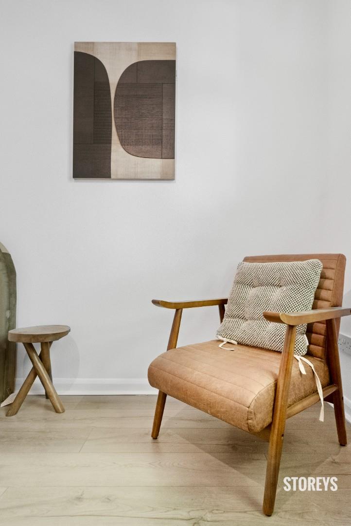 Room Kingsland Green in London