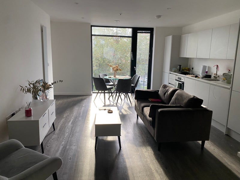 Room Trinity Way in Salford