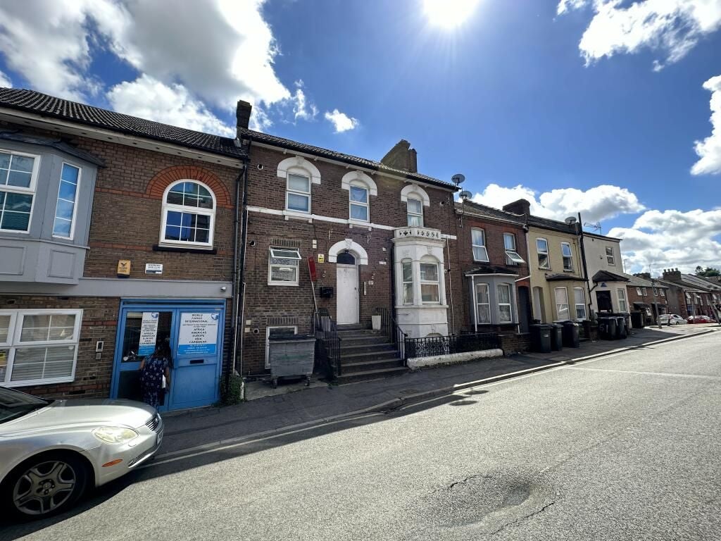 Flat Princess Street in Luton