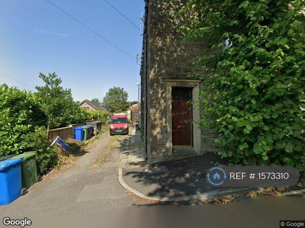House Thornfield Avenue in Borough of Rossendale