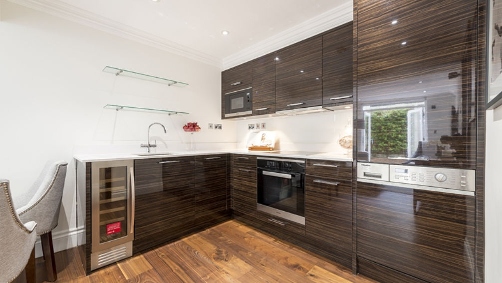 Flat Kensington Gardens Square in City of Westminster