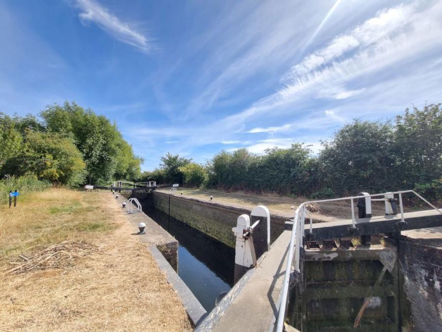 Flat Lock Keeper Close in Oadby and Wigston