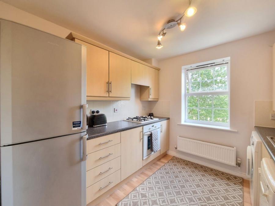 Flat Lock Keeper Close in Oadby and Wigston