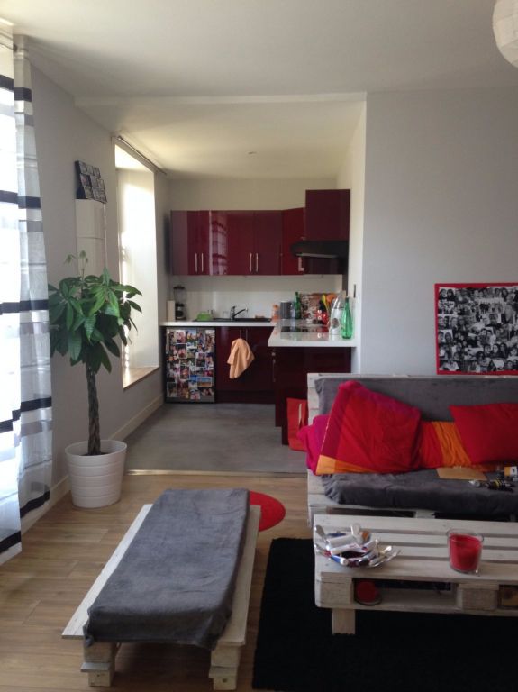 Flat Rue du Faubourg du Pont-Neuf in Poitiers
