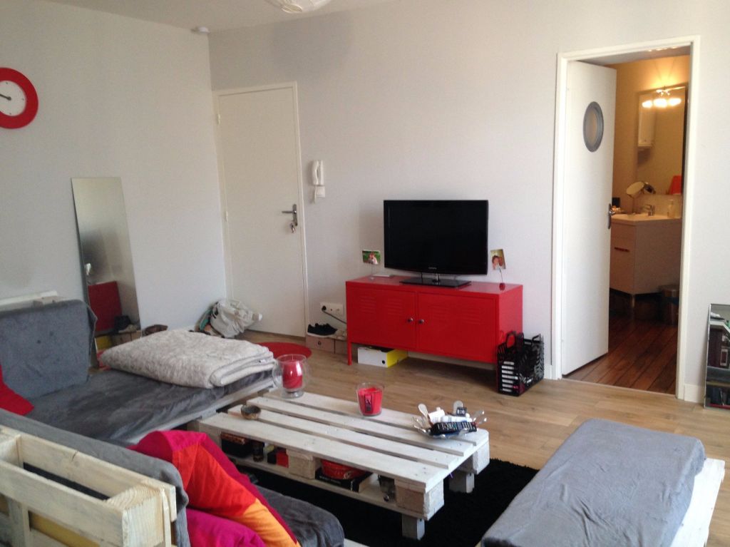 Flat Rue du Faubourg du Pont-Neuf in Poitiers