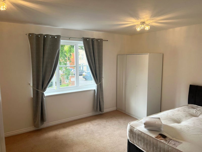 Room Halcyon Close in Witham