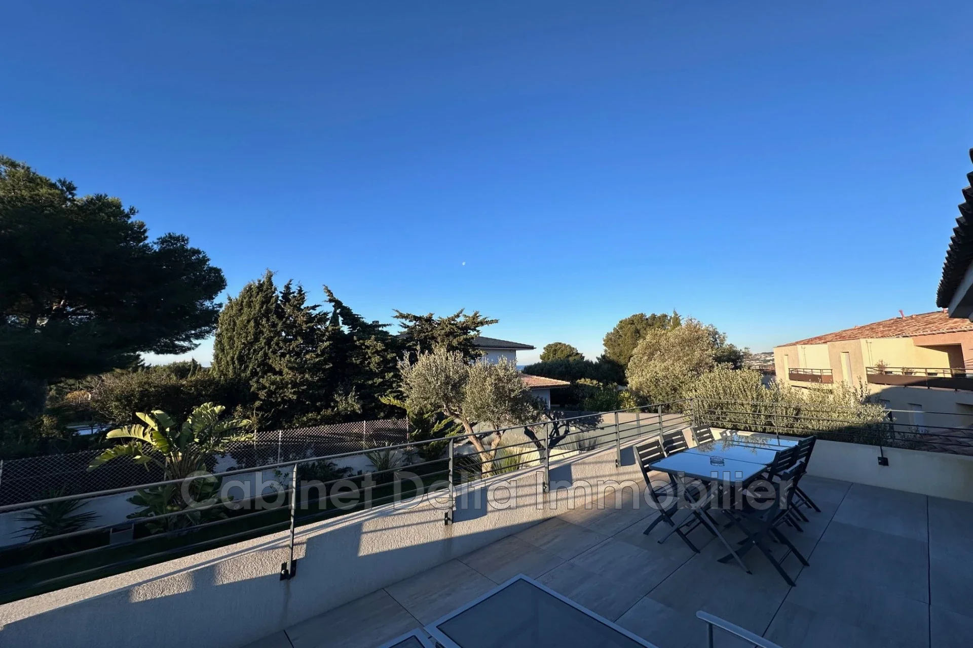 Appartement Avenue du Deuxième Spahis à Sanary-sur-Mer