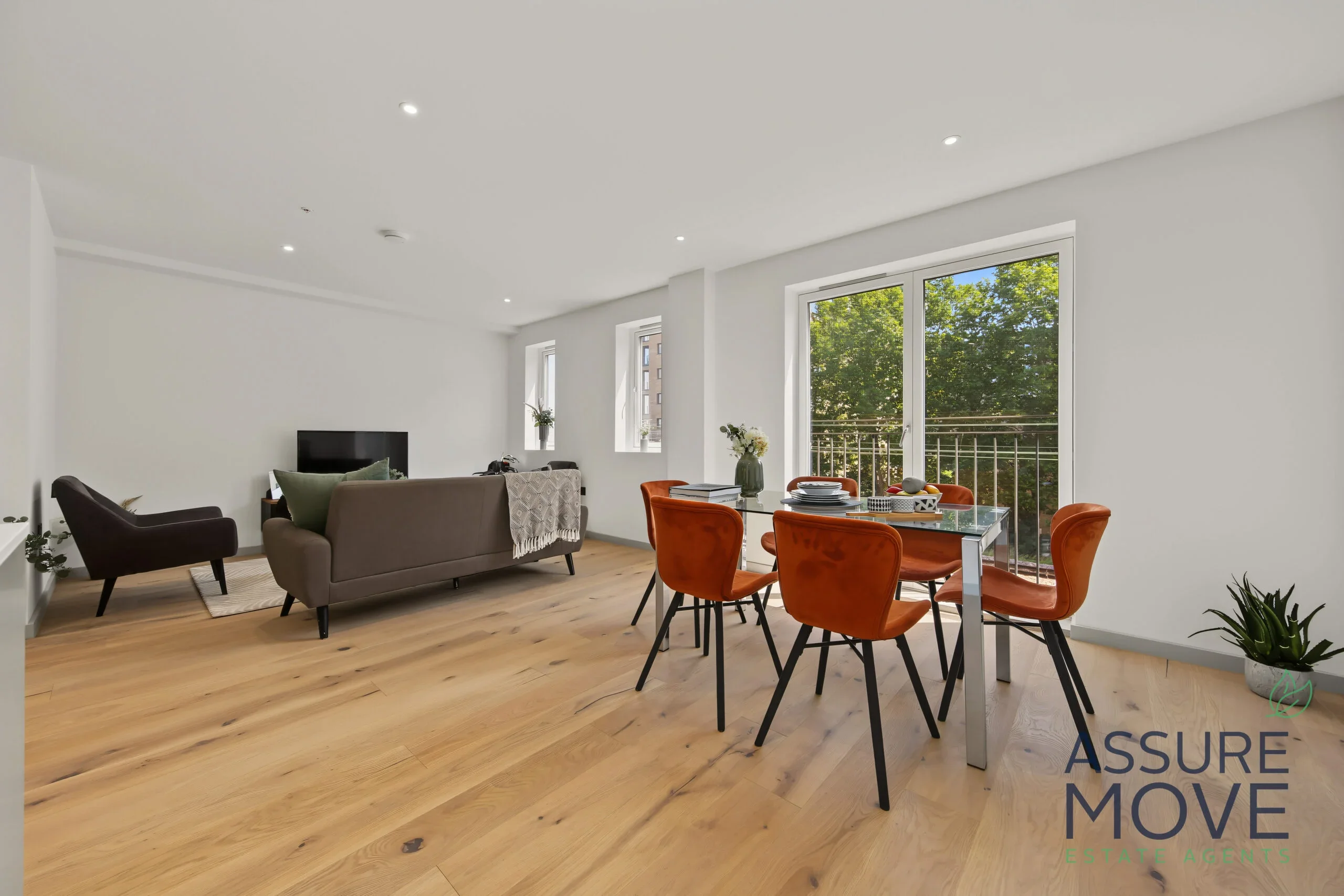 Flat Cranbrook Mews in Greater London