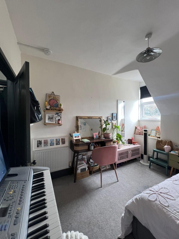 Room Duchess Road in Bristol
