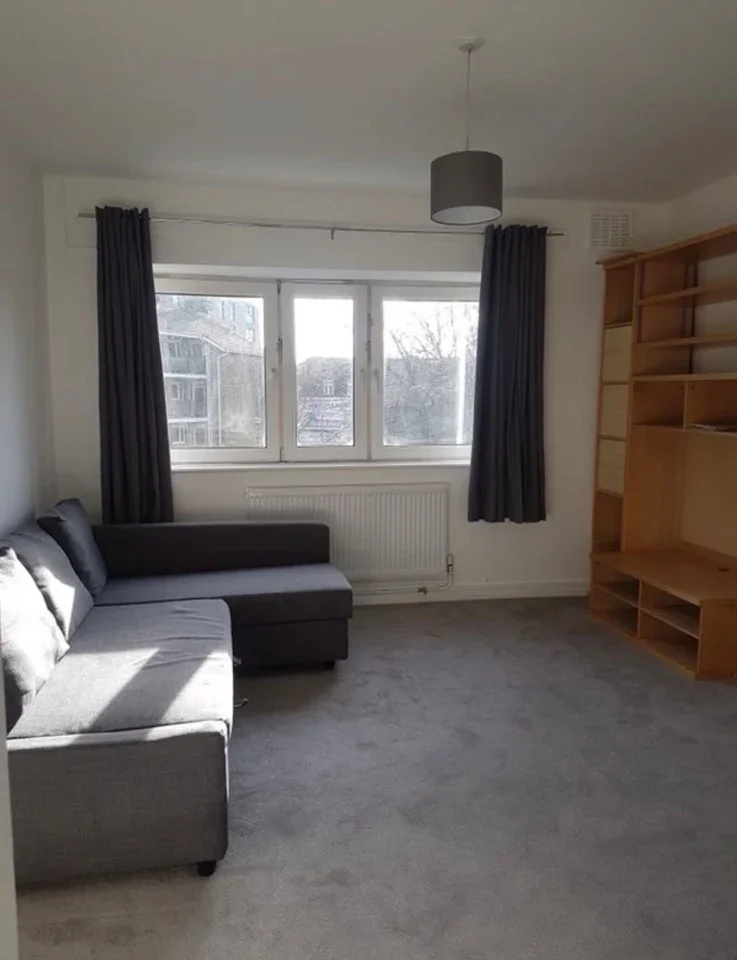 Room York Road in Greater London