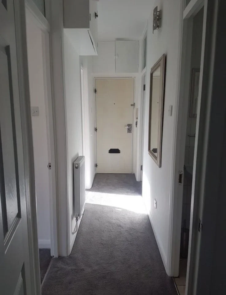 Room York Road in Greater London