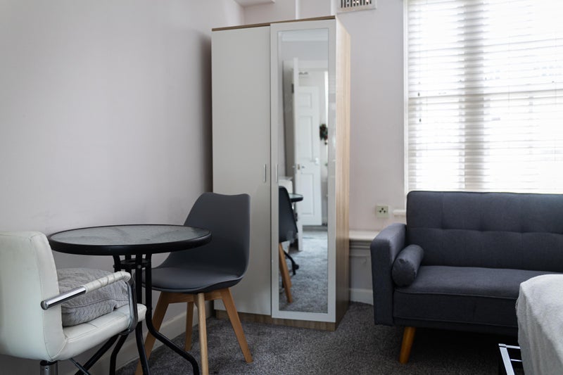 Room Park West Place in City of Westminster