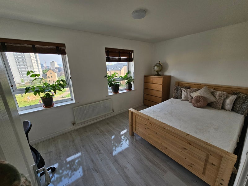 Room Rodway Close in Birmingham