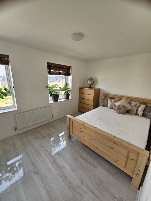 Room Rodway Close in Birmingham
