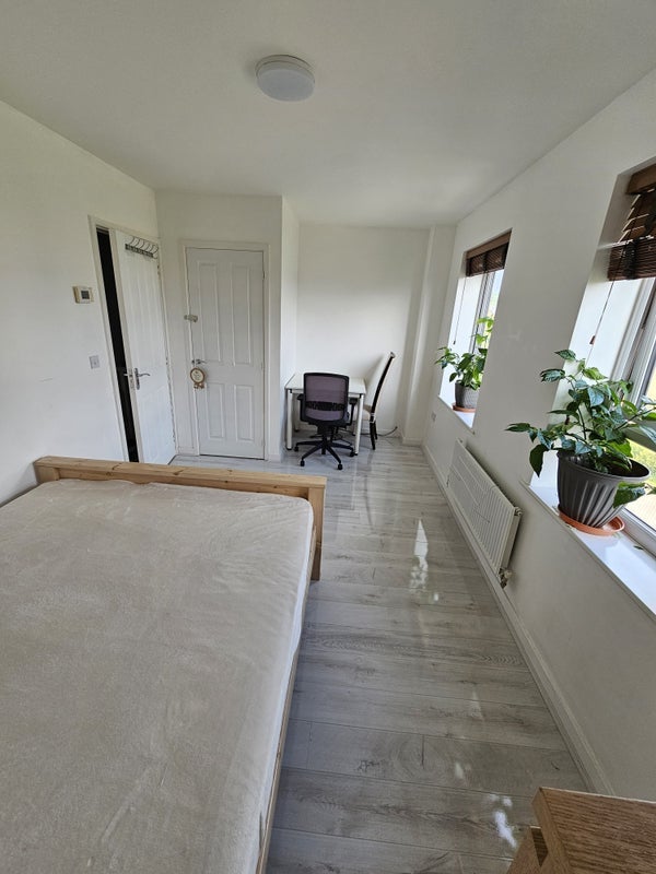 Room Rodway Close in Birmingham